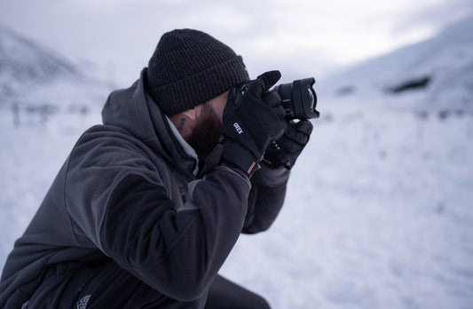 How to Choose the Right Gloves for Winter Photography